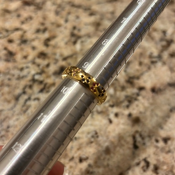 Engagement ring - Picture 2 of 3